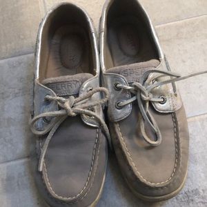 Sperry Topsider boat shoes